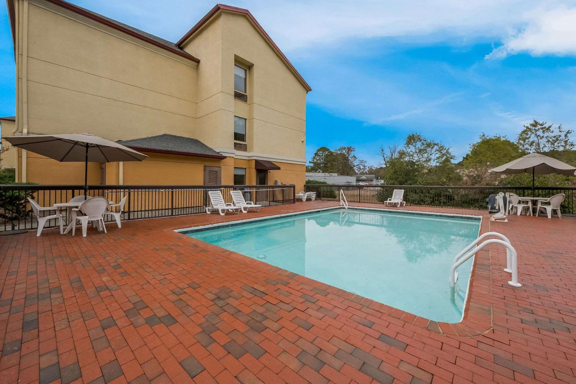 Comfort Inn Fayetteville I-95 Eksteriør bilde