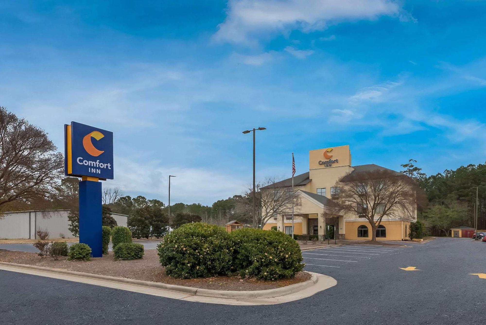 Comfort Inn Fayetteville I-95 Eksteriør bilde