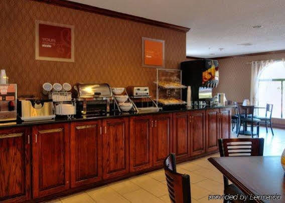 Comfort Inn Fayetteville I-95 Eksteriør bilde